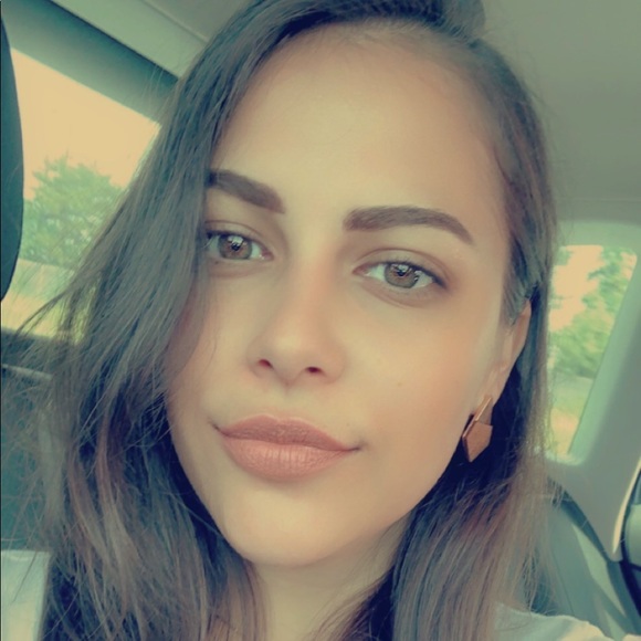 Meet your Posher, T - Picture 1 of 1